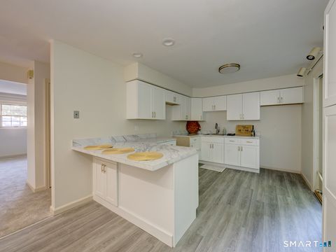 Tiny photo for 84 Founders Village #84, Clinton, CT 06413 (MLS # 24182188)