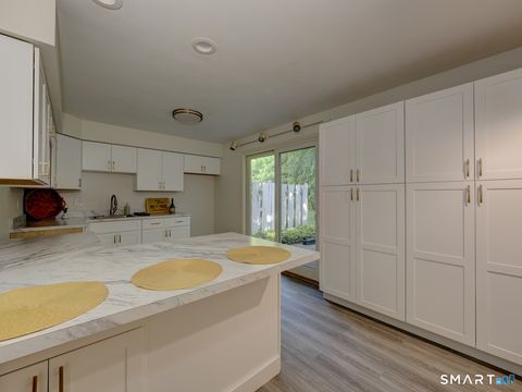 Tiny photo for 84 Founders Village #84, Clinton, CT 06413 (MLS # 24182188)