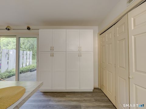 Tiny photo for 84 Founders Village #84, Clinton, CT 06413 (MLS # 24182188)