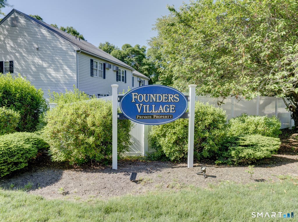 Photo of 84 Founders Village #84, Clinton, CT 06413 (MLS # 24182188)