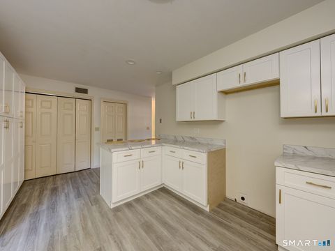Tiny photo for 84 Founders Village #84, Clinton, CT 06413 (MLS # 24182188)