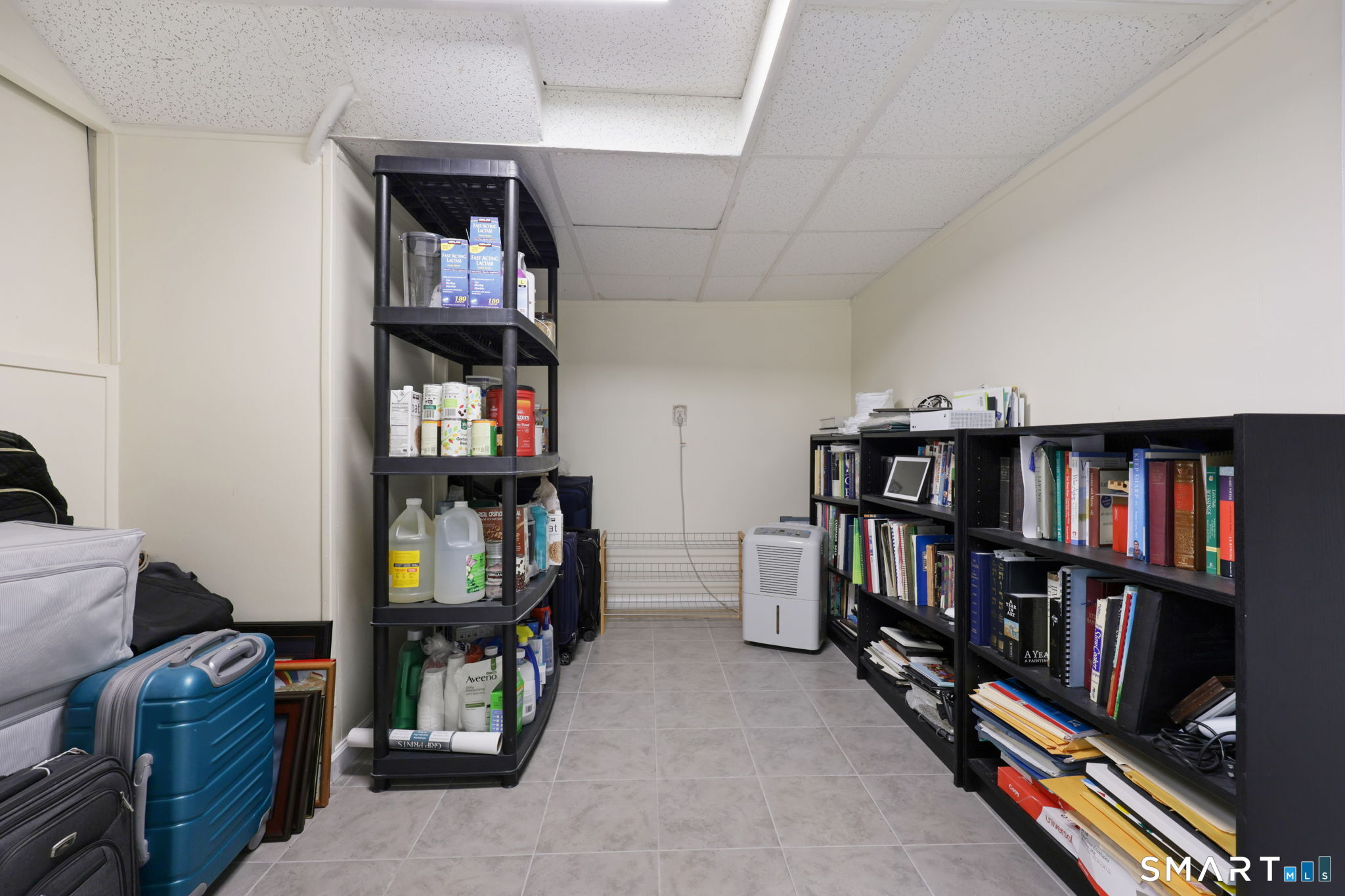 Greenwich, Connecticut 06830, United States, 2 Bedrooms Bedrooms, ,2 BathroomsBathrooms,Residential,Active,255248