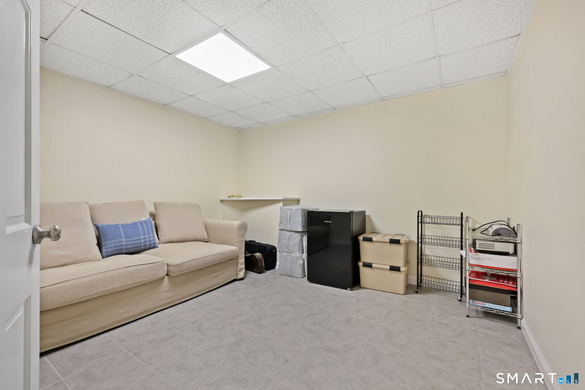 Greenwich, Connecticut 06830, United States, 2 Bedrooms Bedrooms, ,2 BathroomsBathrooms,Residential,Active,255248