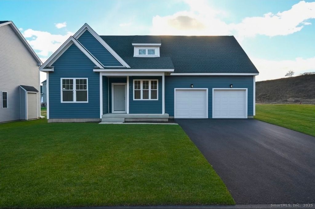 Photo of 69 Cambridge Court, Simsbury, CT 06070 (MLS # 24144104)