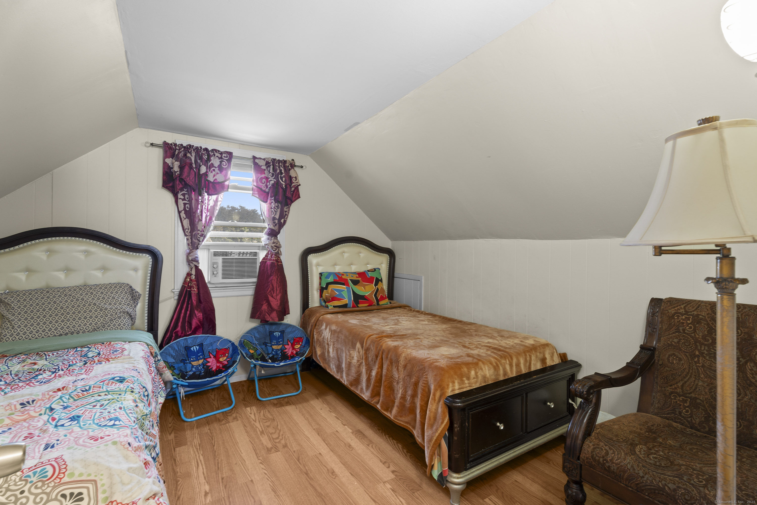 West Hartford, Connecticut 06110, United States, 3 Bedrooms Bedrooms, ,1 BathroomBathrooms,Residential,Active,180035