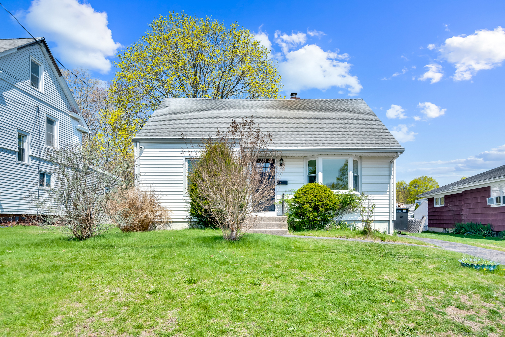 Rental Property at River Street, East Haven, Connecticut - Bedrooms: 4 
Bathrooms: 3 
Rooms: 6  - $3,500 MO.