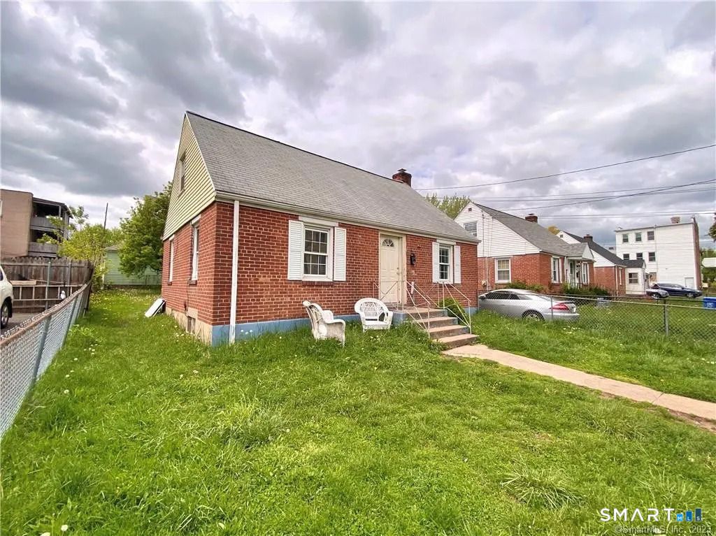 Photo of 19 Baldwin Street, Hartford, CT 06114 (MLS # 24185237)