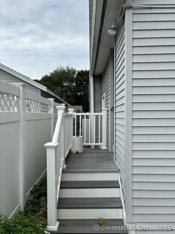 8 Hartford Avenue