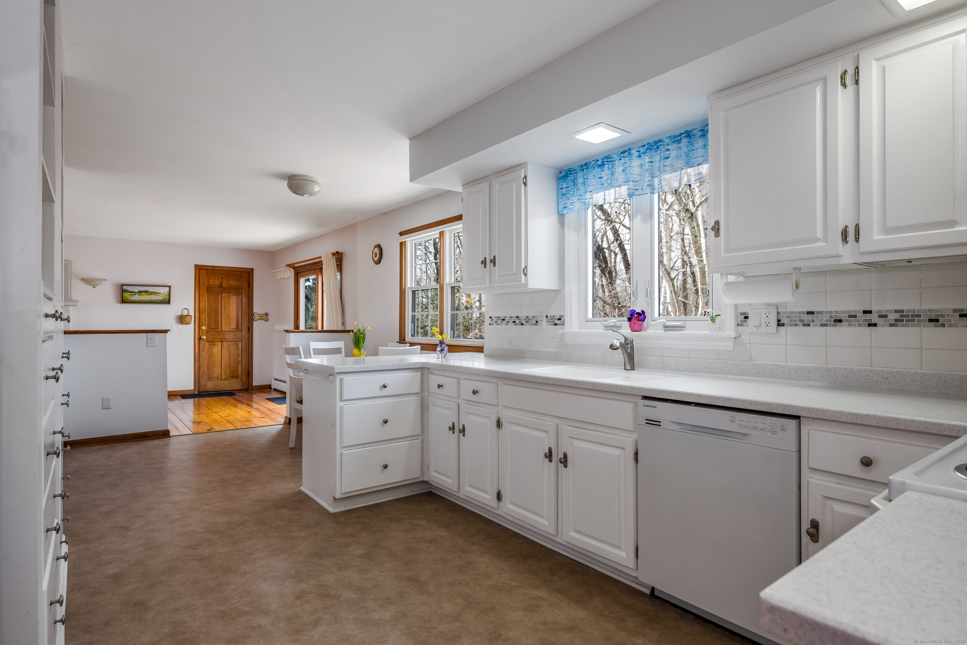 121 Riverview Drive, Guilford, Connecticut image 10