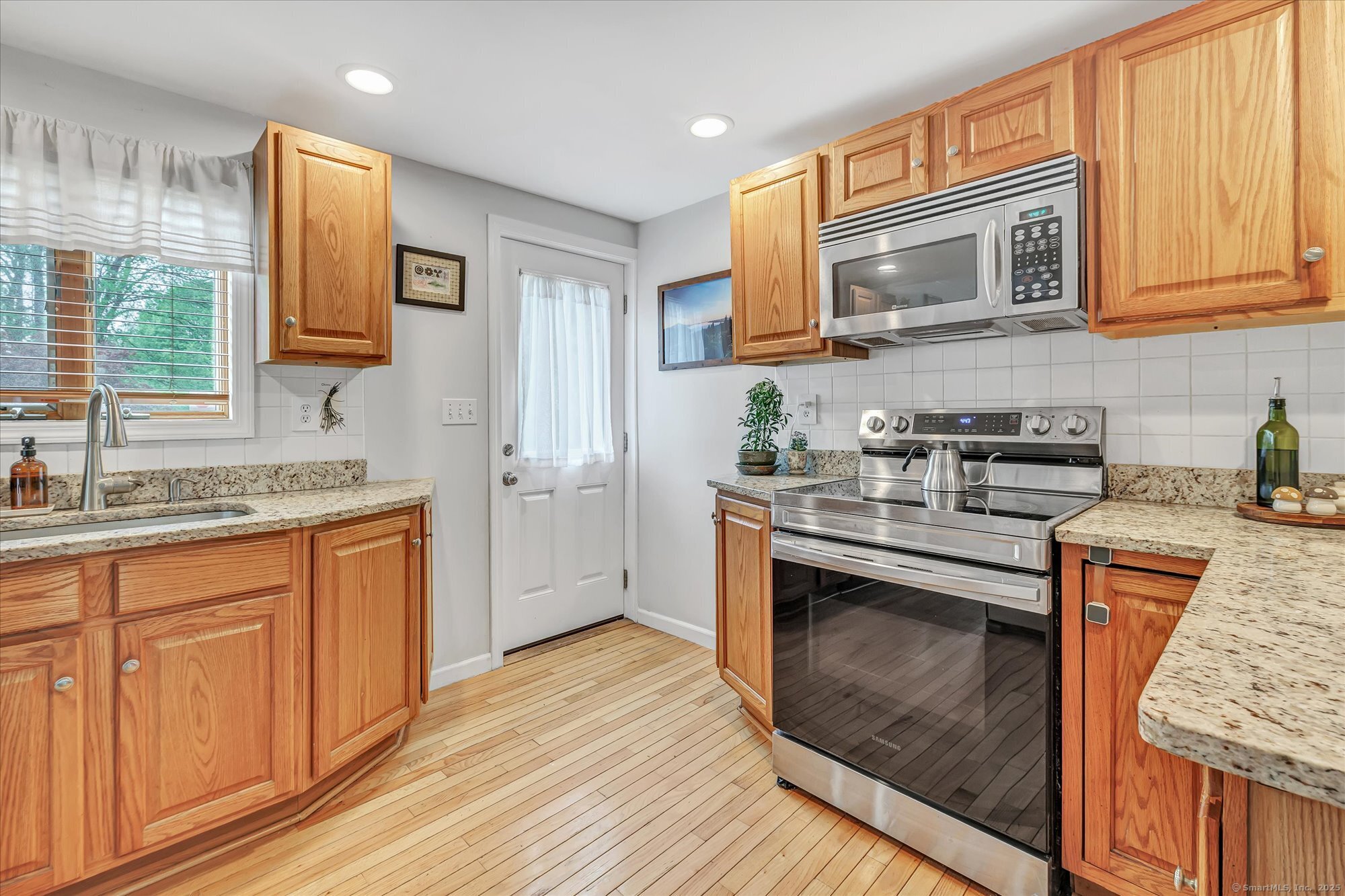 101 Nichols Terrace, Stratford, Connecticut image 18