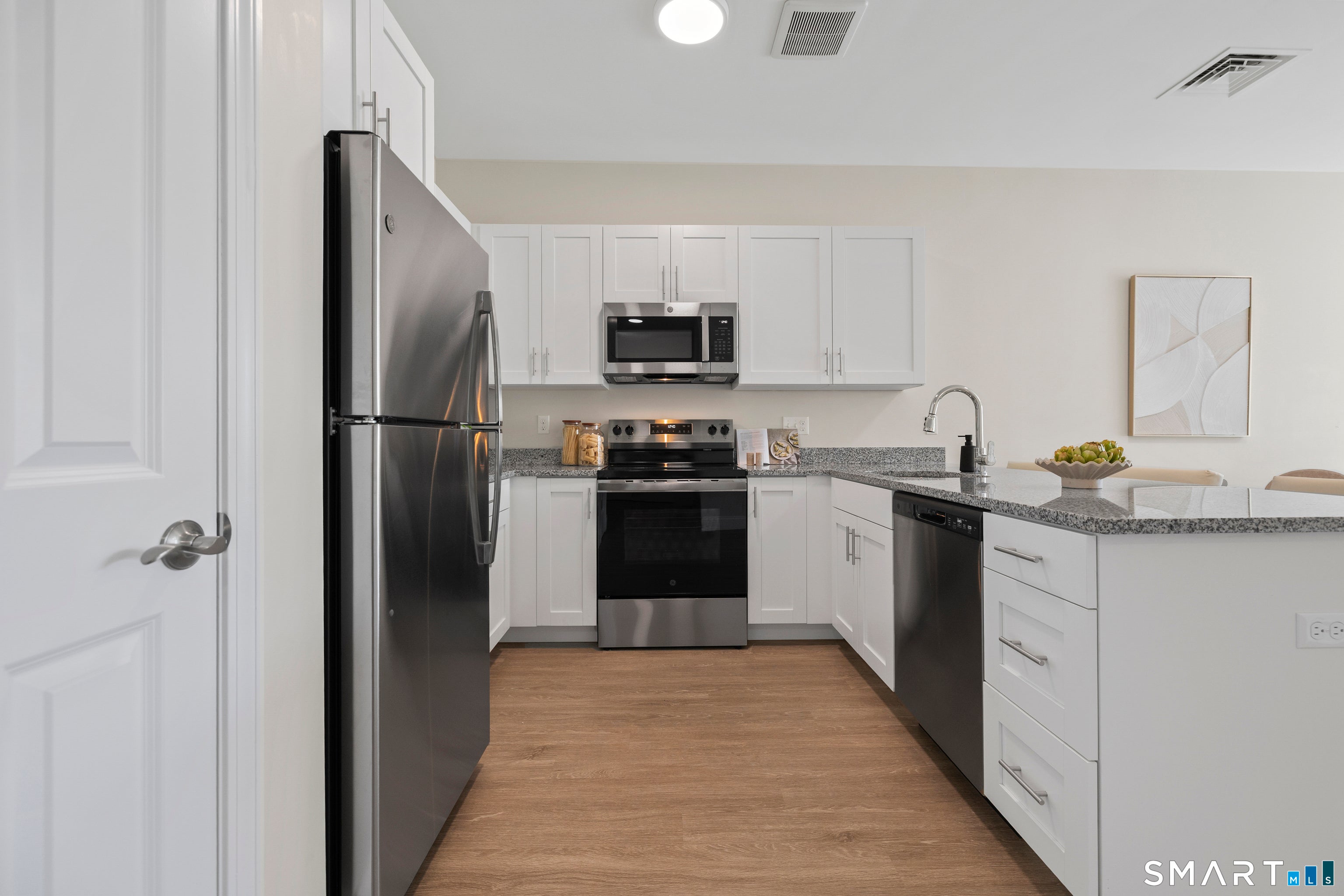 55 Steele Boulevard 303