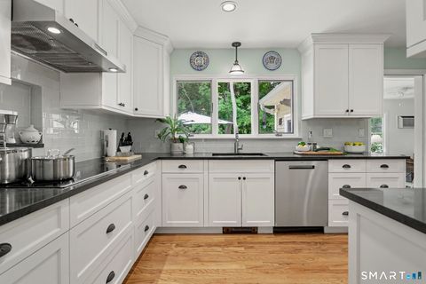 Tiny photo for 17 Pumpkin Lane, Norwalk, CT 06851 (MLS # 24185368)