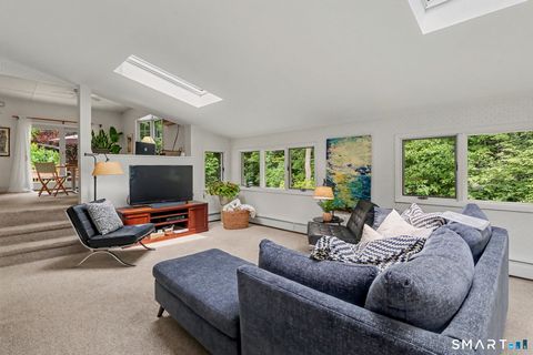 Tiny photo for 17 Pumpkin Lane, Norwalk, CT 06851 (MLS # 24185368)