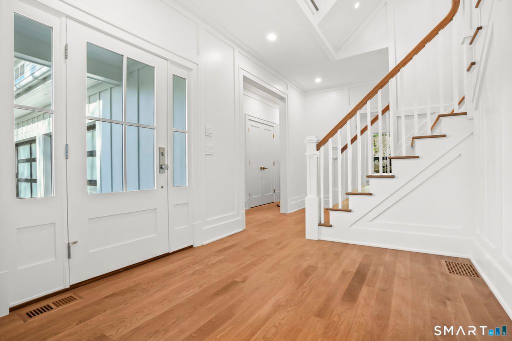 Photo of 20 Locust Hill Road, Darien, CT 06820 (MLS # 24170829)