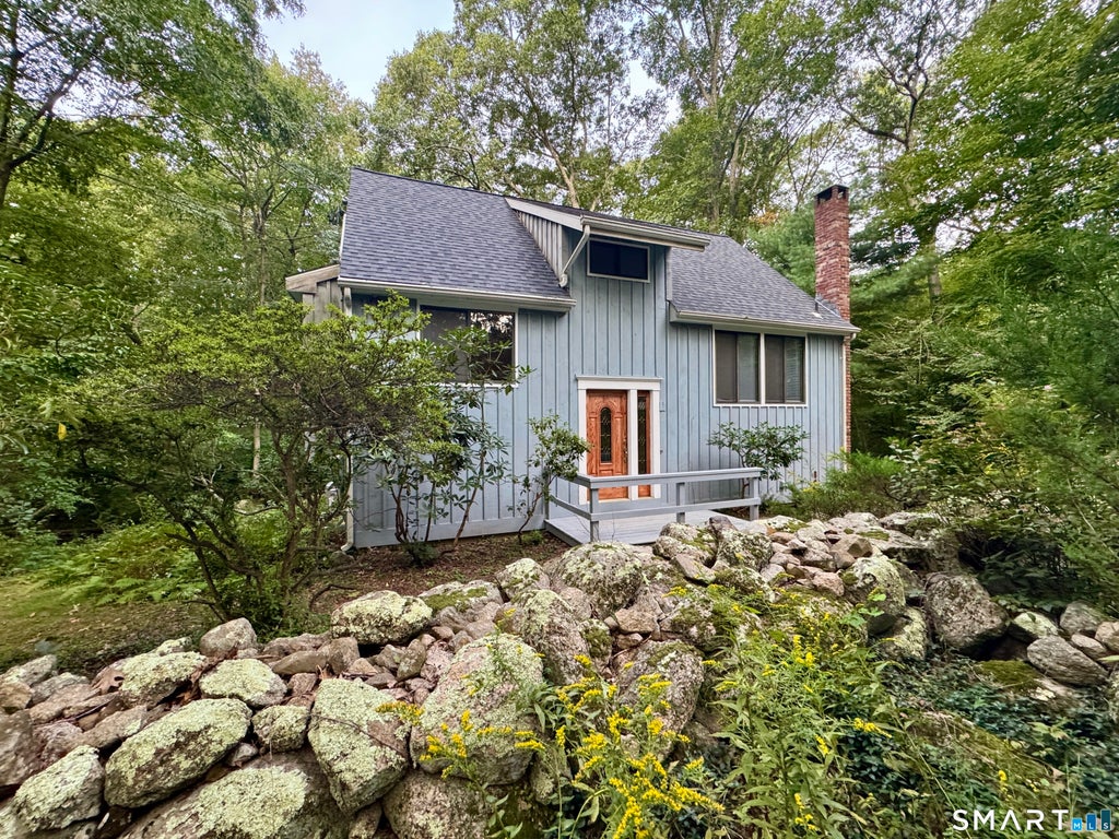 Photo of 882 Moose Hill Road, Guilford, CT 06437 (MLS # 24204255)