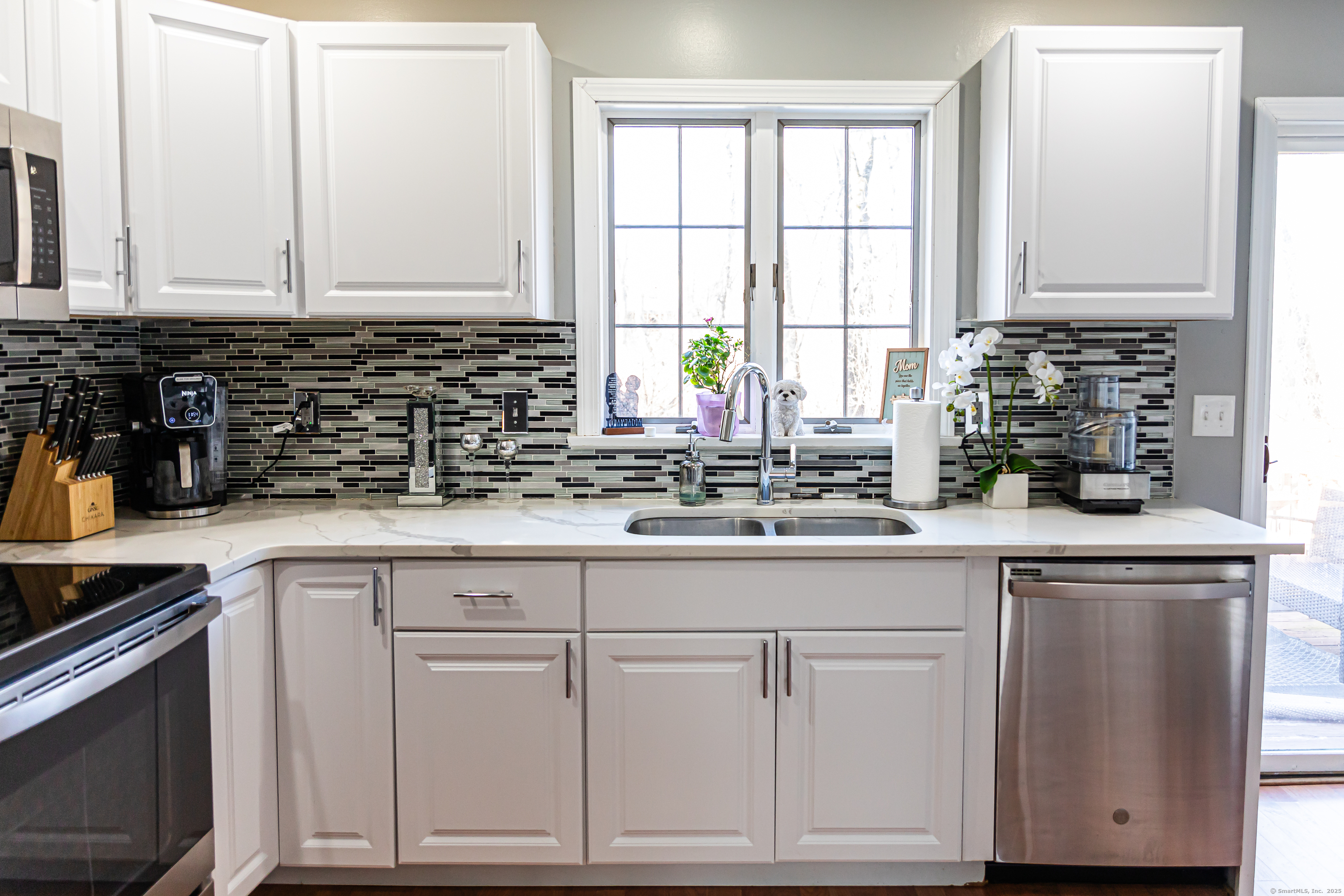67 Dove Court #67, Windsor Locks, Connecticut image 4