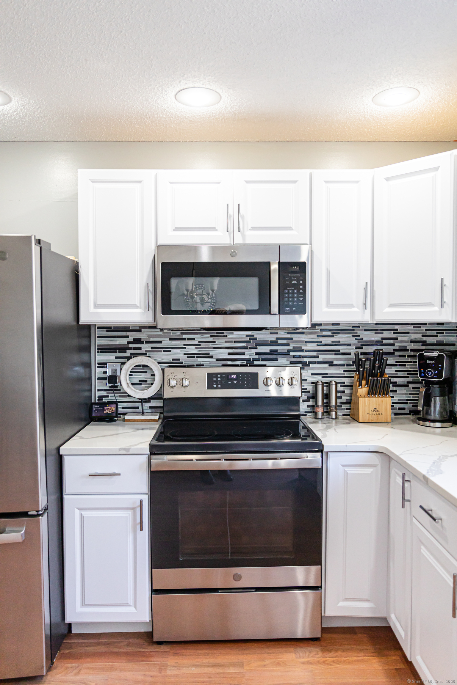 67 Dove Court #67, Windsor Locks, Connecticut image 7