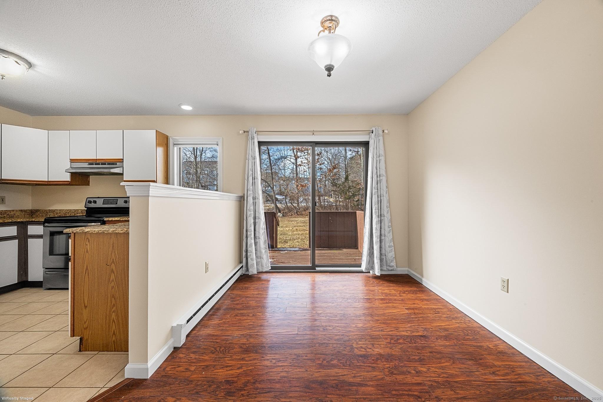 348 Boston Post Road #APT B11, Waterford, Connecticut image 8