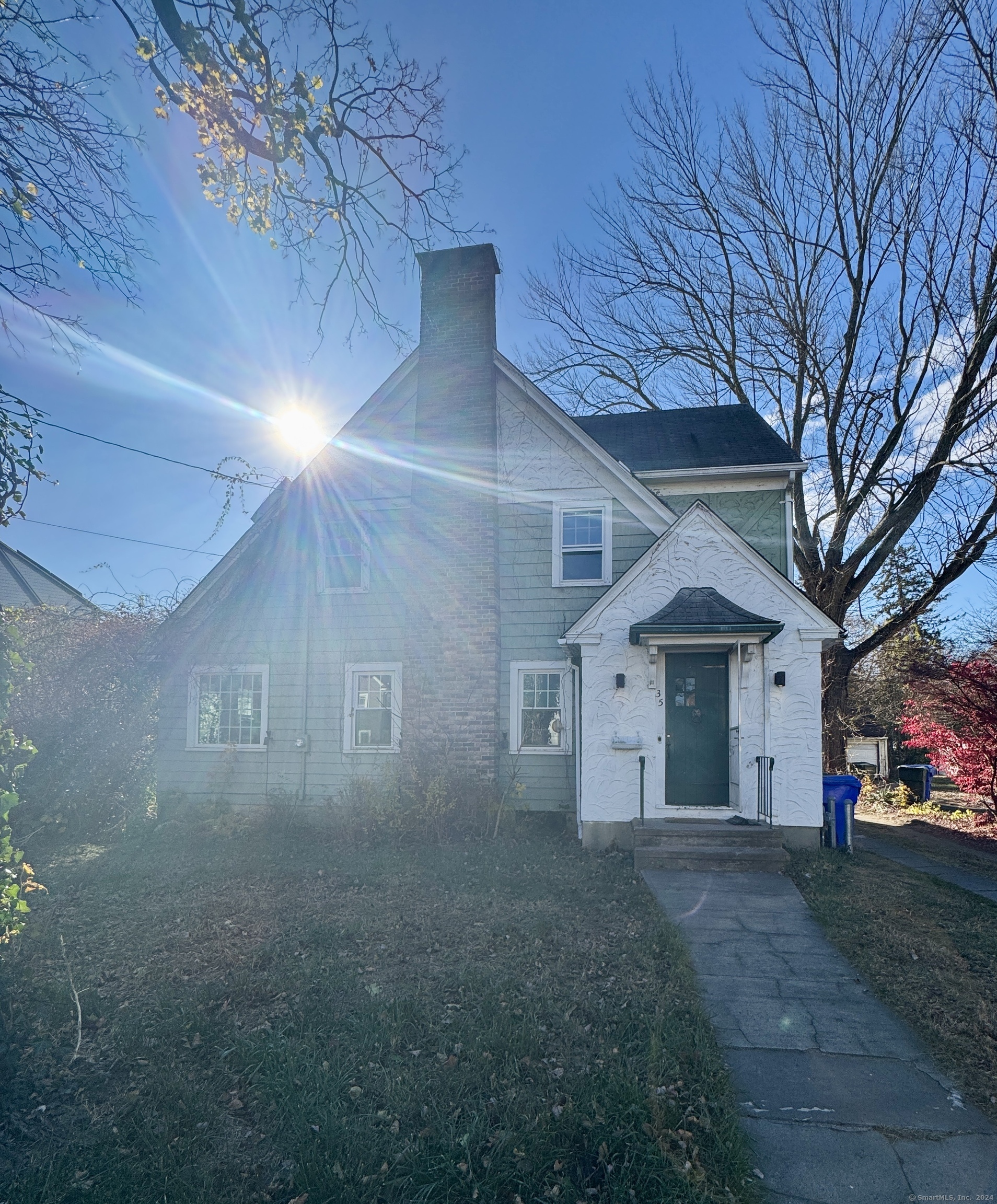 Property for Sale at 35 Ellsworth Street, East Hartford, Connecticut - Bedrooms: 4 
Bathrooms: 2 
Rooms: 8  - $219,000