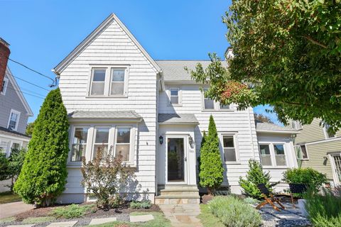 320 Lake Avenue Bridgeport CT 06605