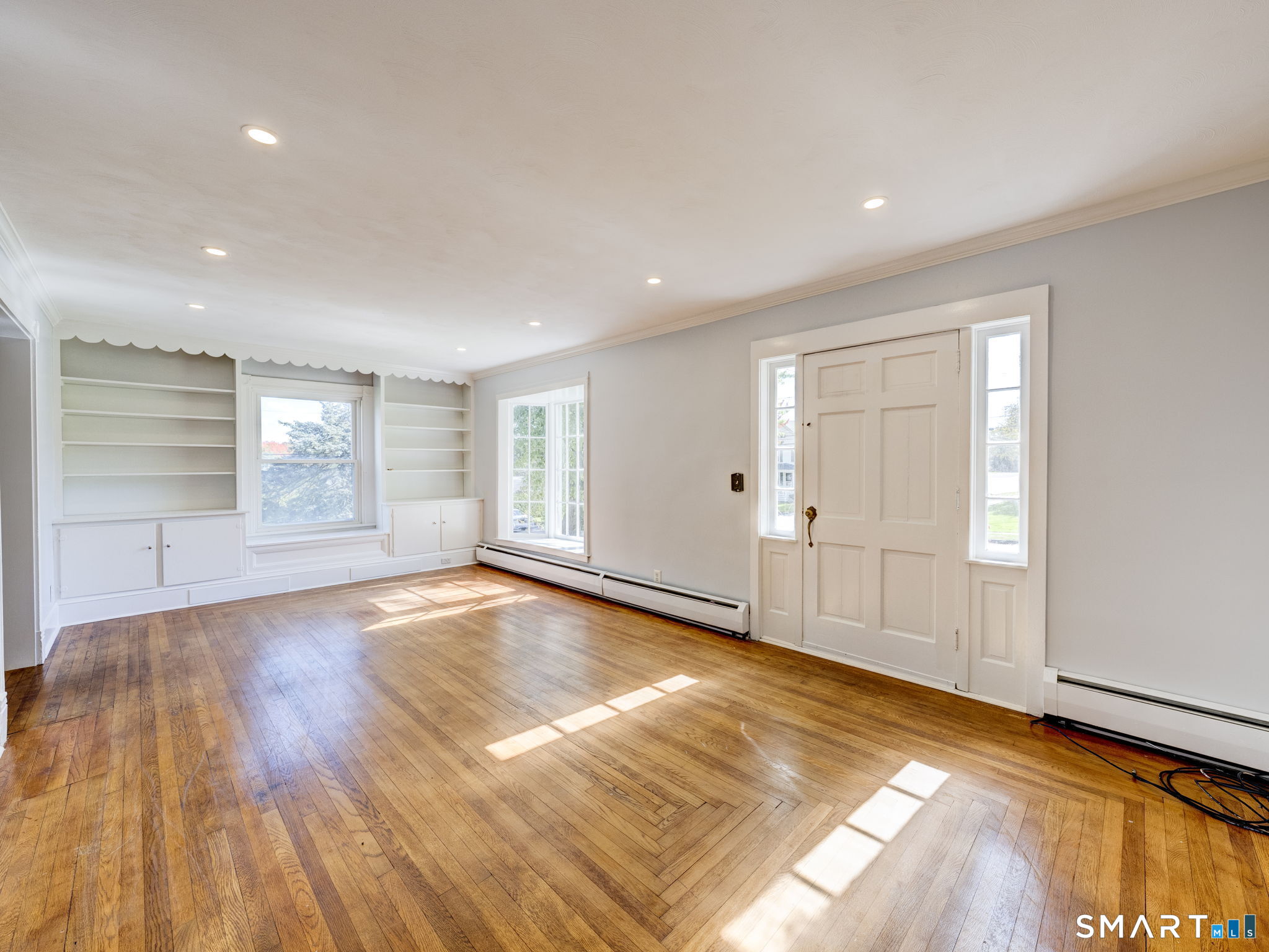 743 Elm Street