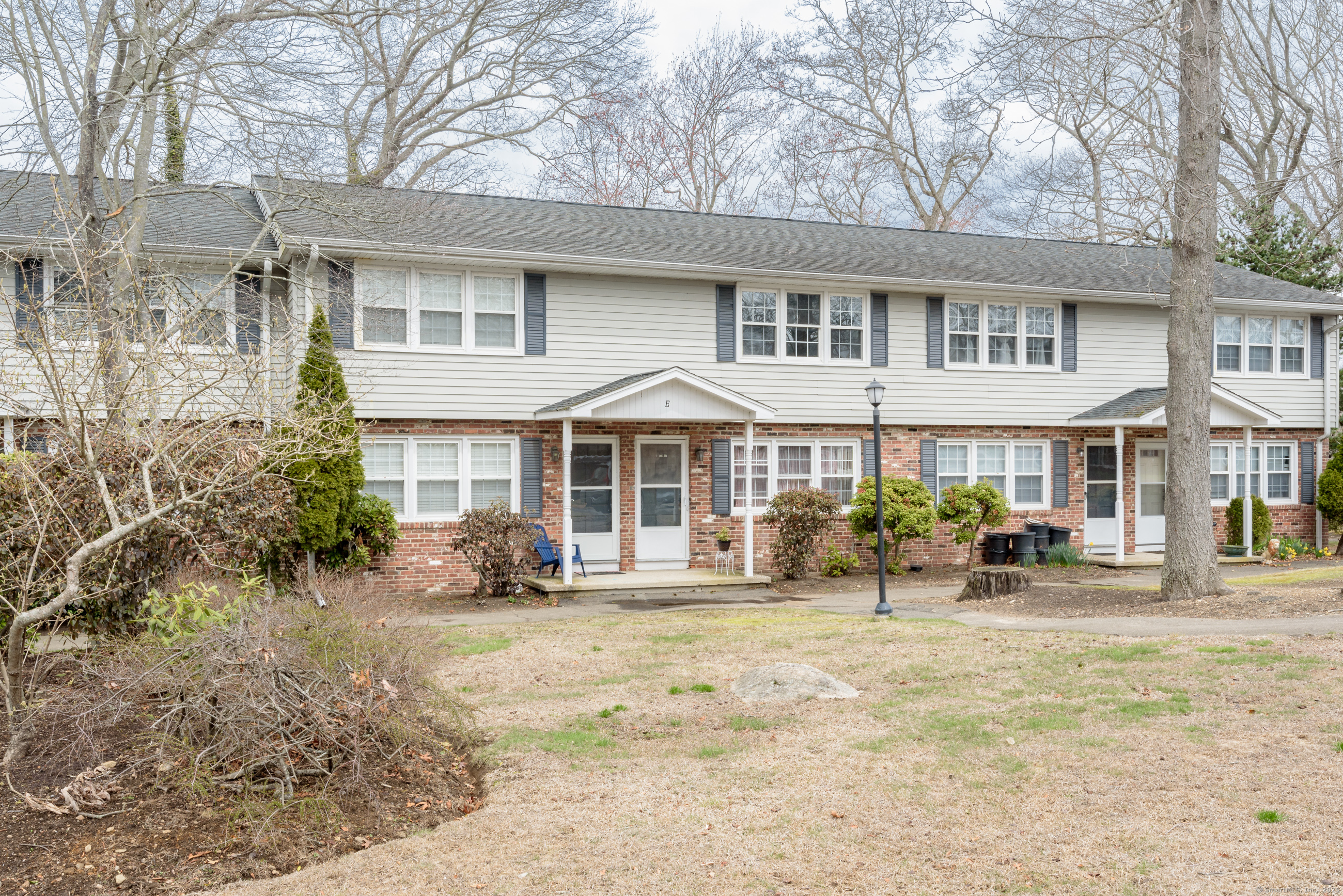 280 East Main Street APT E6