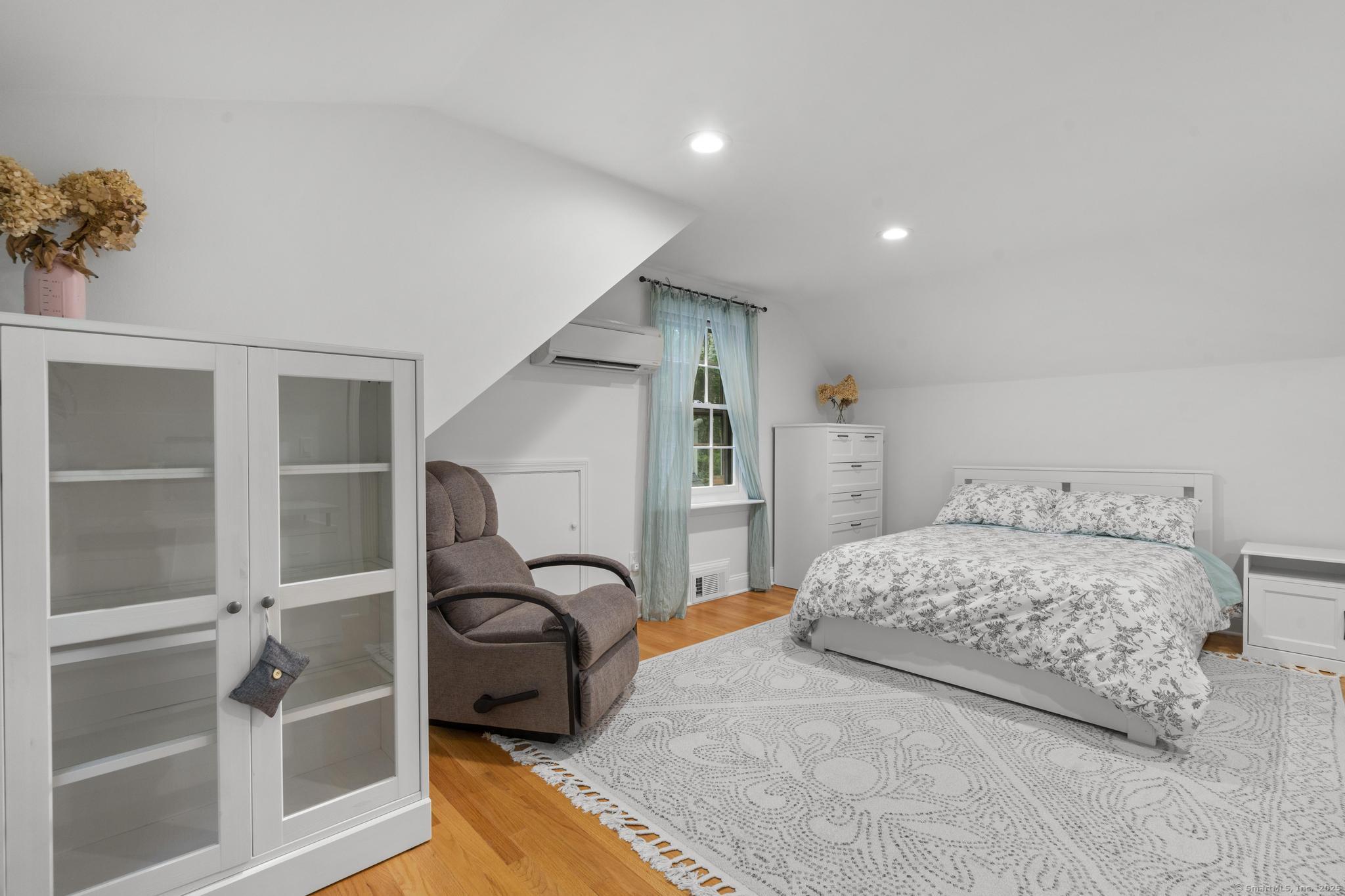 Avon, Connecticut 06001, United States, 4 Bedrooms Bedrooms, ,3 BathroomsBathrooms,Residential,Coming Soon,174114