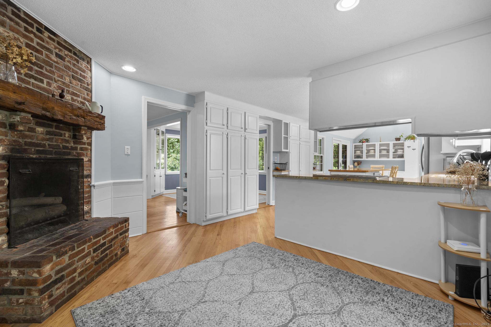 Avon, Connecticut 06001, United States, 4 Bedrooms Bedrooms, ,3 BathroomsBathrooms,Residential,Coming Soon,174114