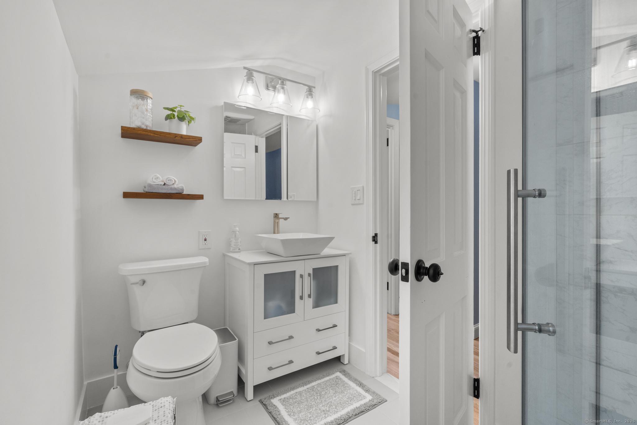 Avon, Connecticut 06001, United States, 4 Bedrooms Bedrooms, ,3 BathroomsBathrooms,Residential,Coming Soon,174114