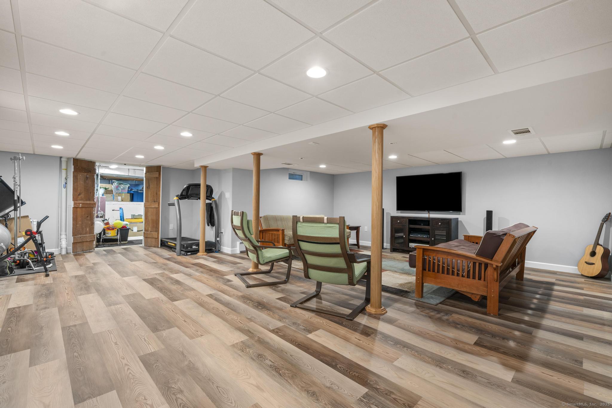 Avon, Connecticut 06001, United States, 4 Bedrooms Bedrooms, ,3 BathroomsBathrooms,Residential,Coming Soon,174114