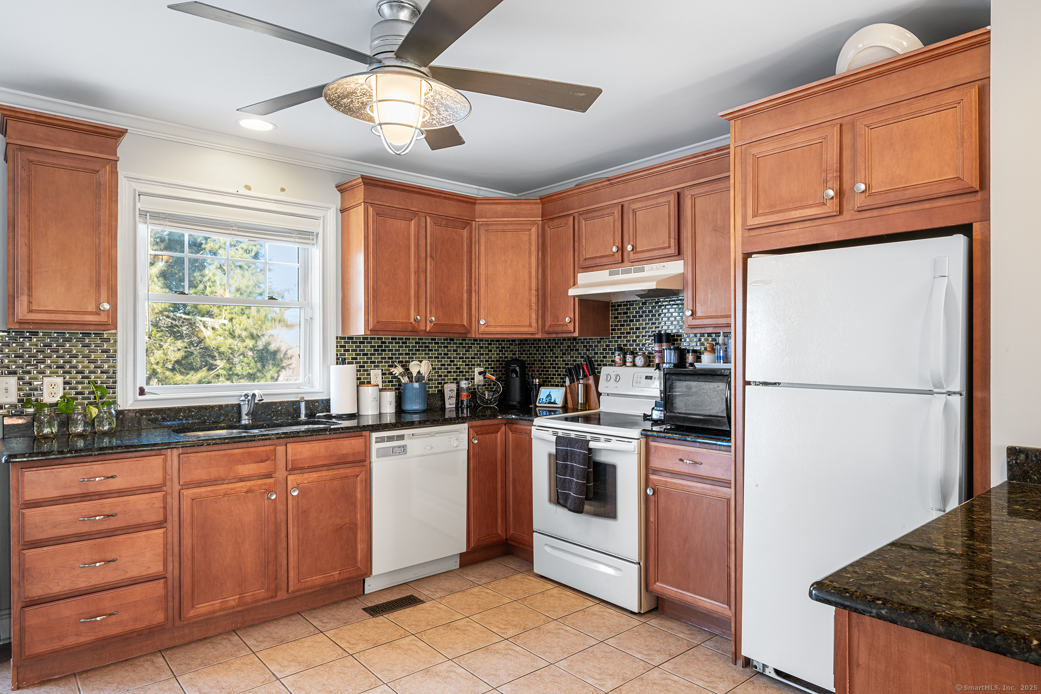 86 Otrobando Avenue #23, Norwich, Connecticut image 7