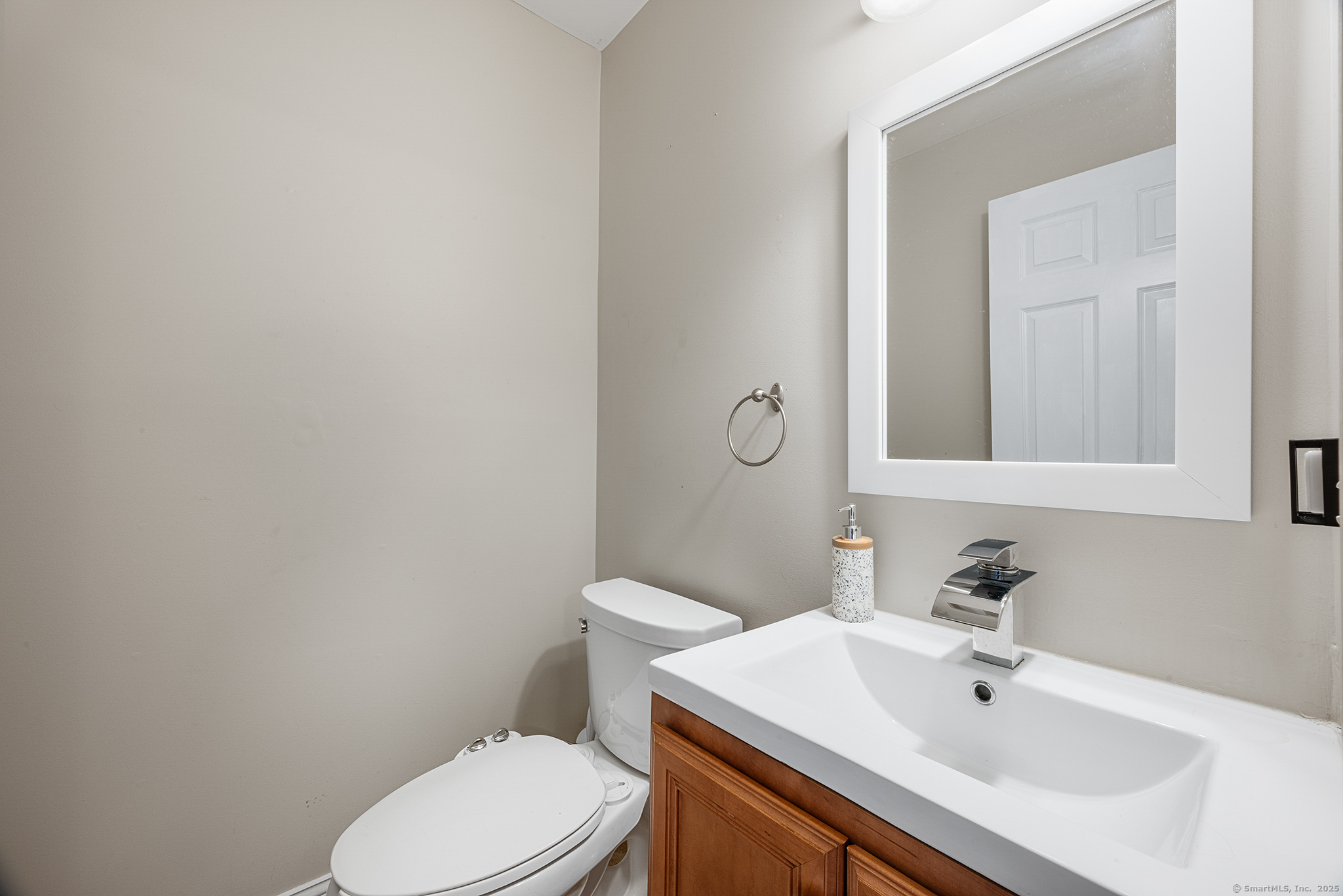 86 Otrobando Avenue #23, Norwich, Connecticut image 9
