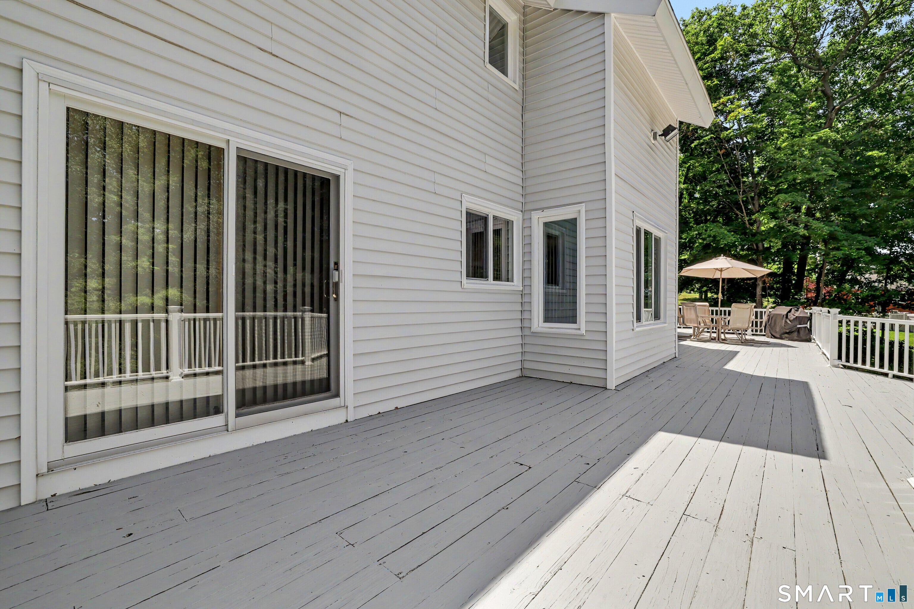 15 Briarwood Drive