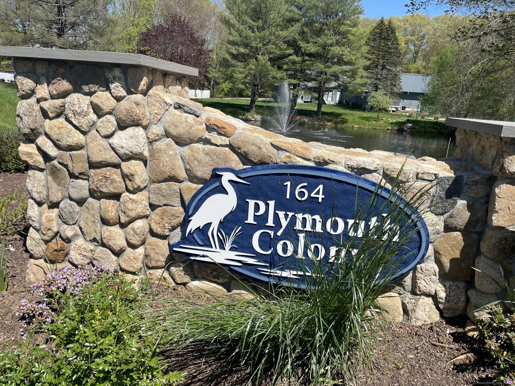 208 Plymouth Colony 208, Branford, Connecticut - 3 Bedrooms  
2 Bathrooms  
7 Rooms - 
