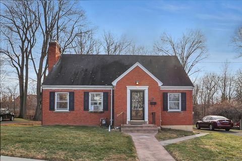 11 Columbus Avenue Middletown CT 06457