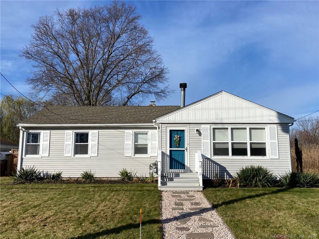 66 South Street, East Haven, Connecticut - 3 Bedrooms  
2 Bathrooms  
6 Rooms - 