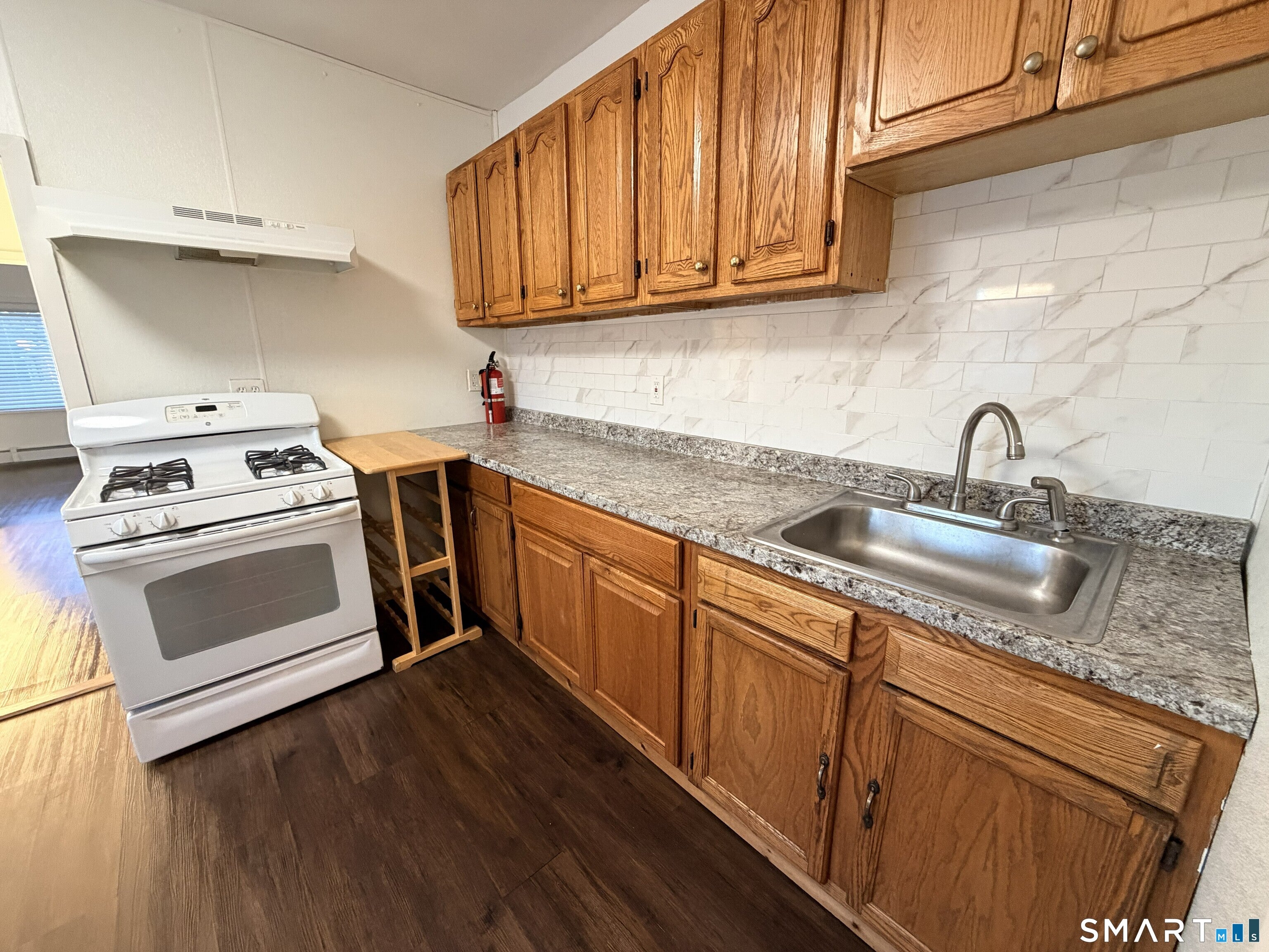 918 Maplewood Avenue 3