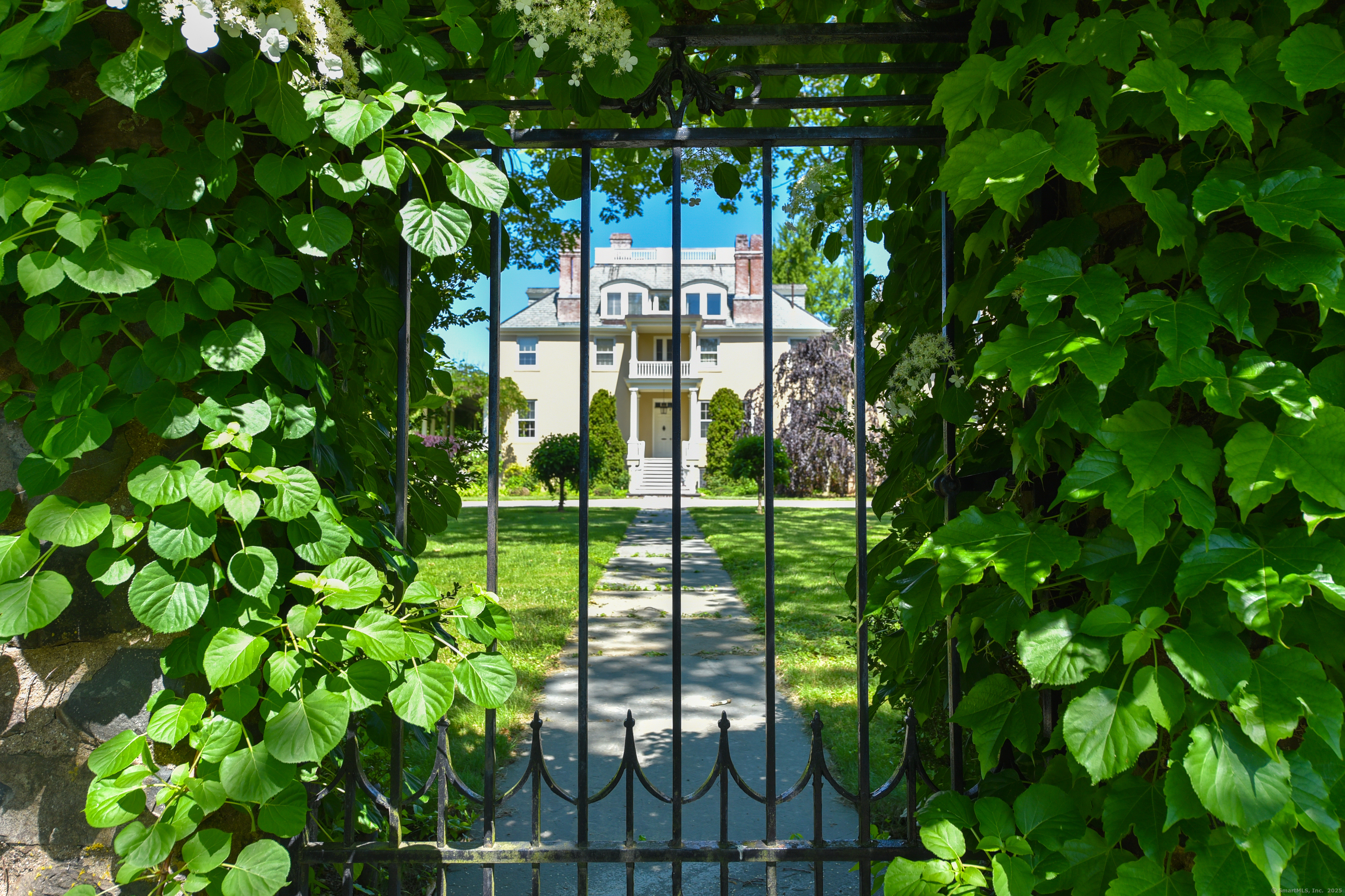 11 Mountain Spring Road