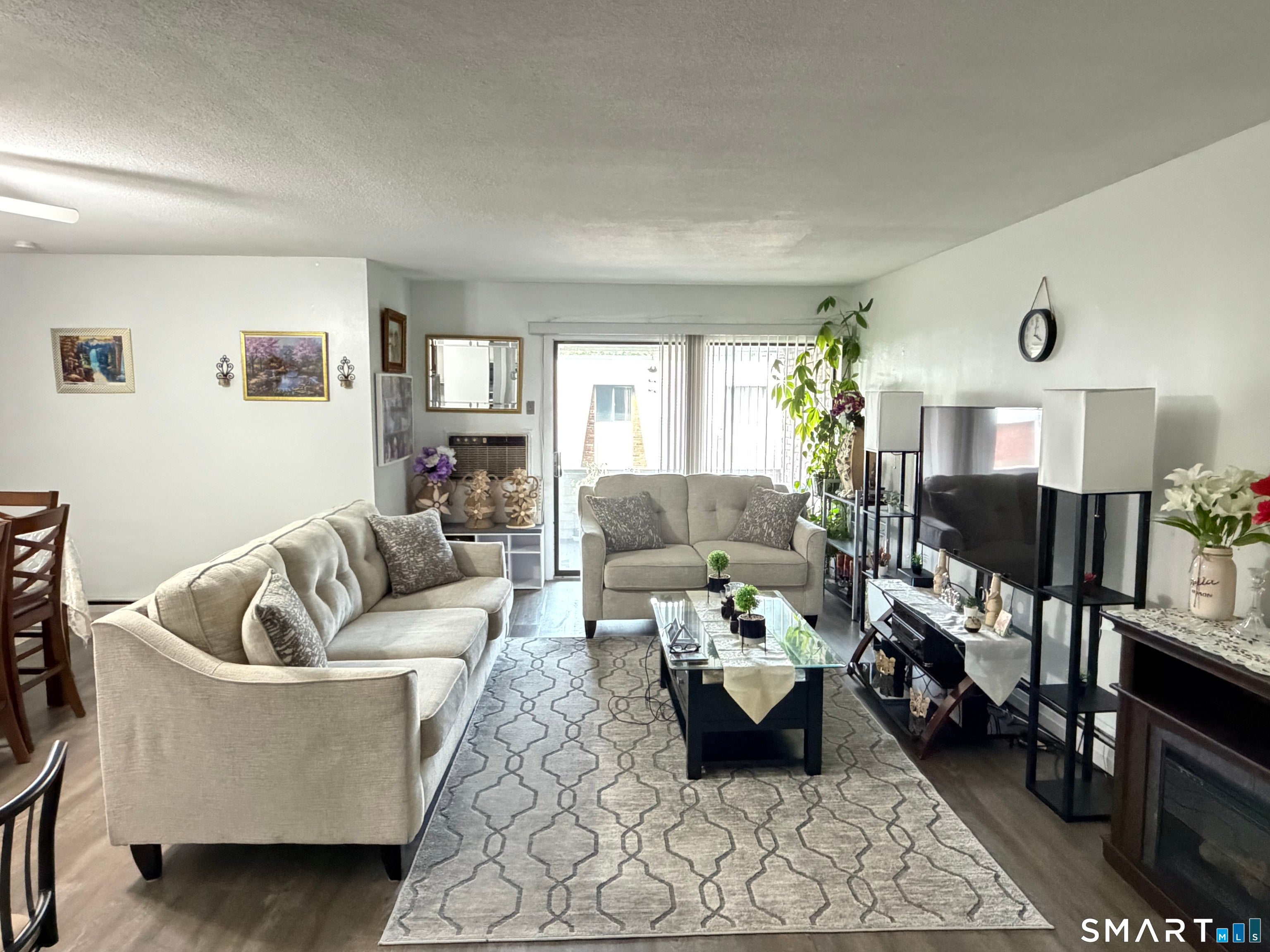 565 Talcottville Road 1C6