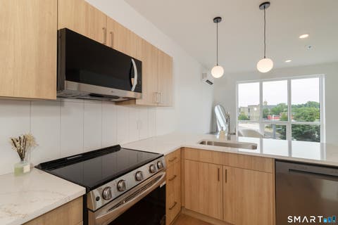 Photo of 19 Elm Street #410, New Haven, CT 06513 (MLS # 24190968)