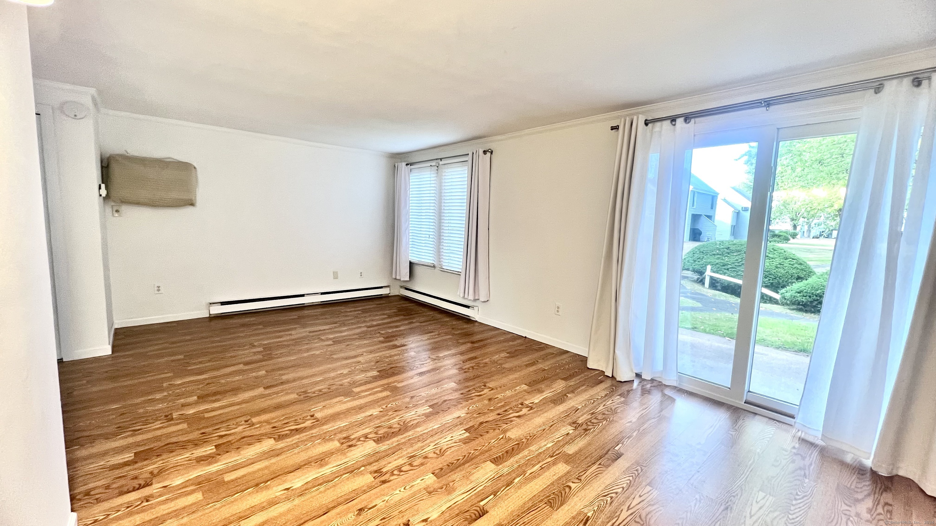 1 Cinnamon Springs 1