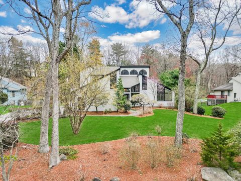 106 High Wood Drive Glastonbury CT 06073