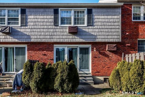 Photo of 62 Old Farms Lane #62, New Milford, CT 06776 (MLS # 24144798)