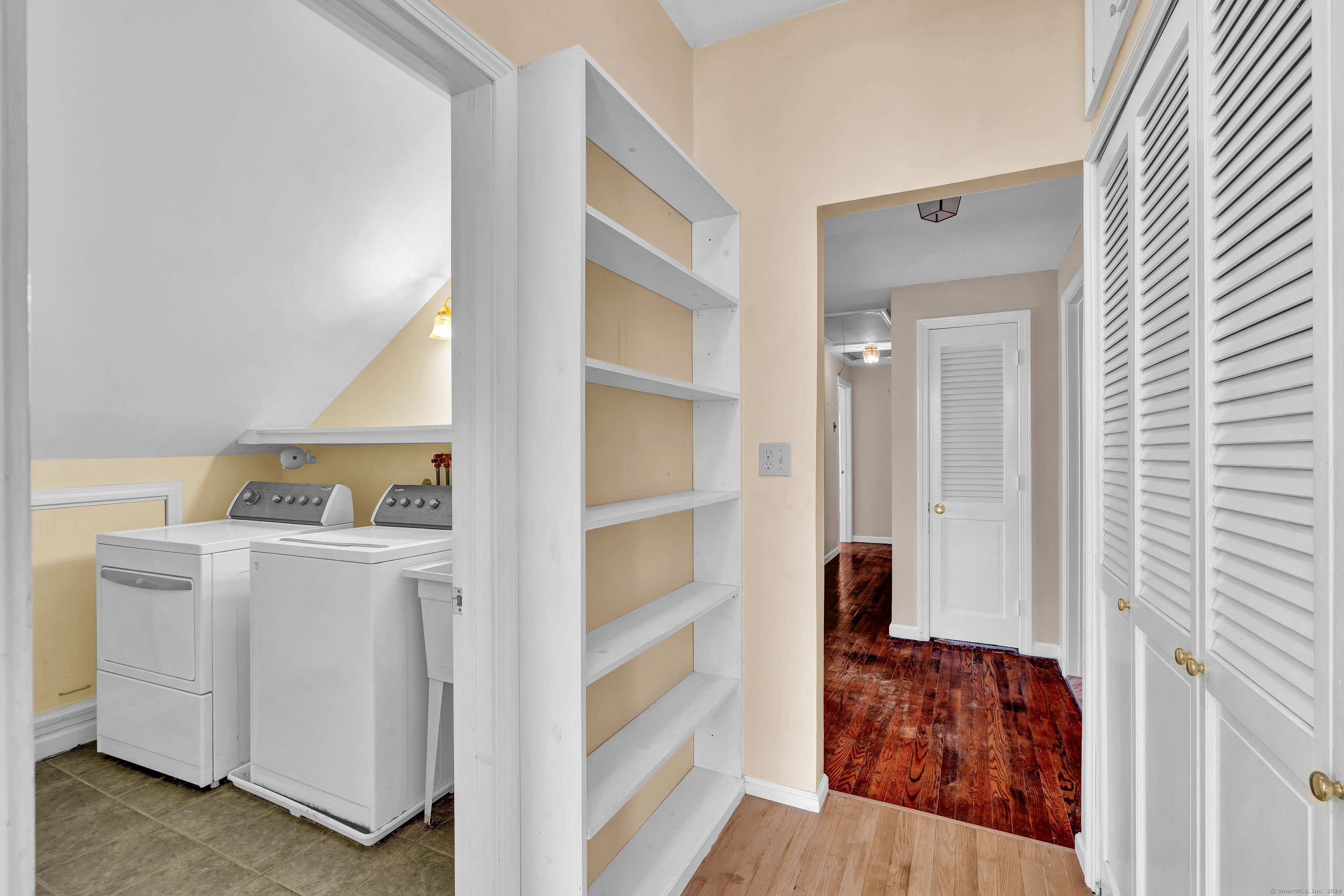 10 Homestead Place, Cheshire, Connecticut image 32