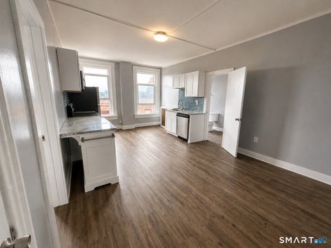 Multifamily For Rent - 460 Main Street #13<br/> Middletown, CT 06457