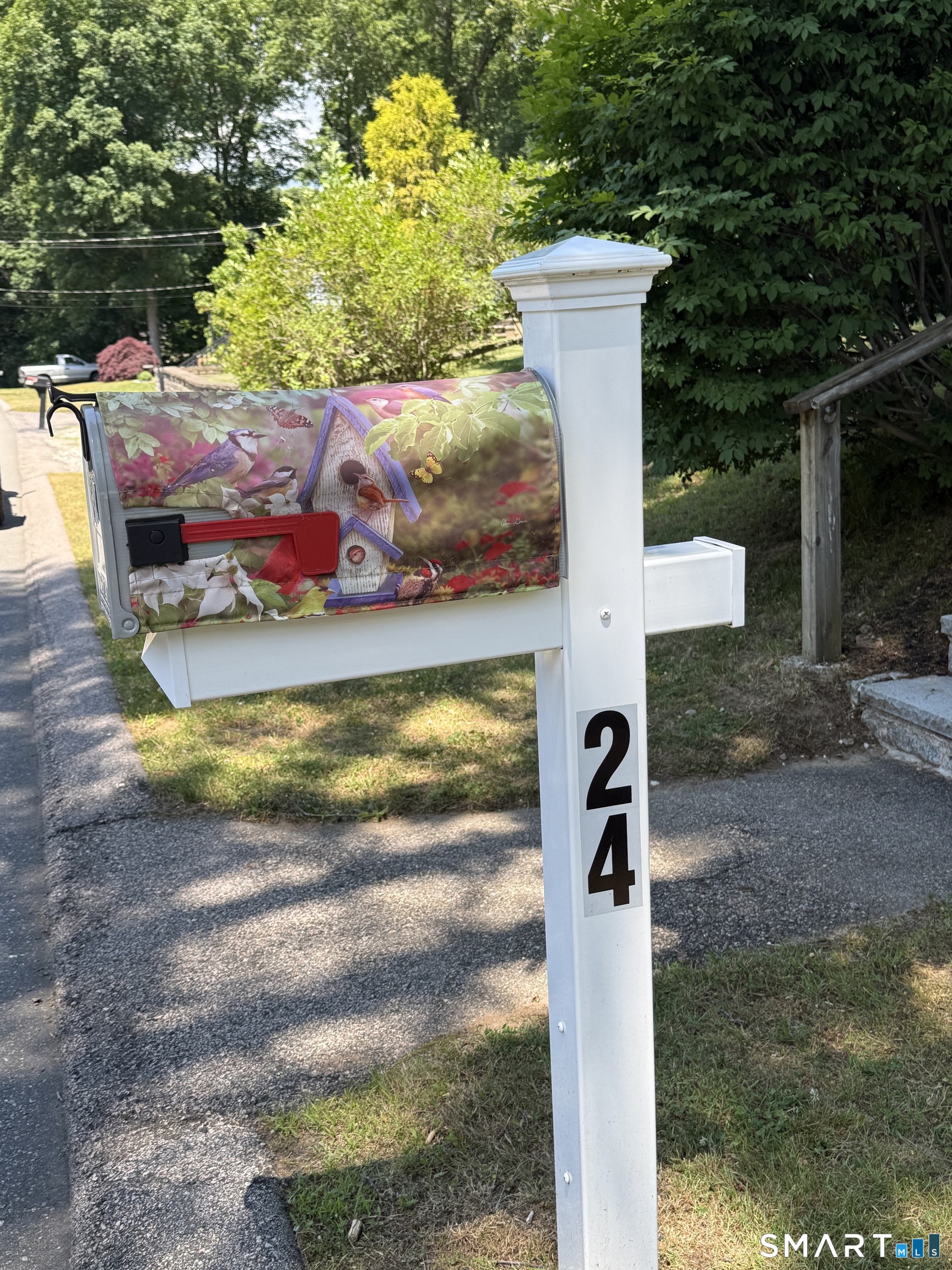24 Forest Avenue