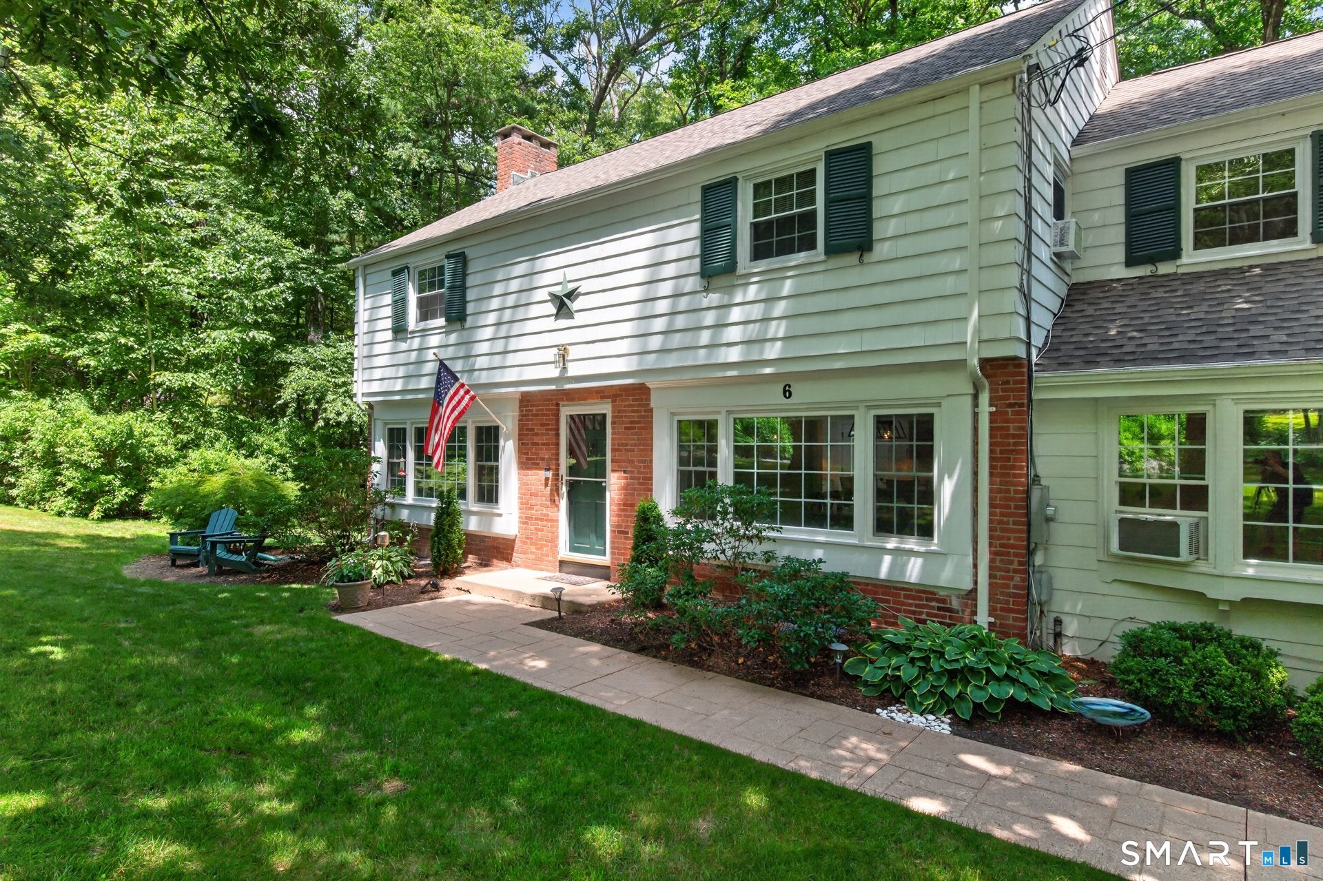 6 Eastview Drive