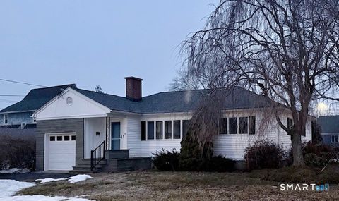 Photo of 10 Hislop Street, New London, CT 06320 (MLS # 24156077)