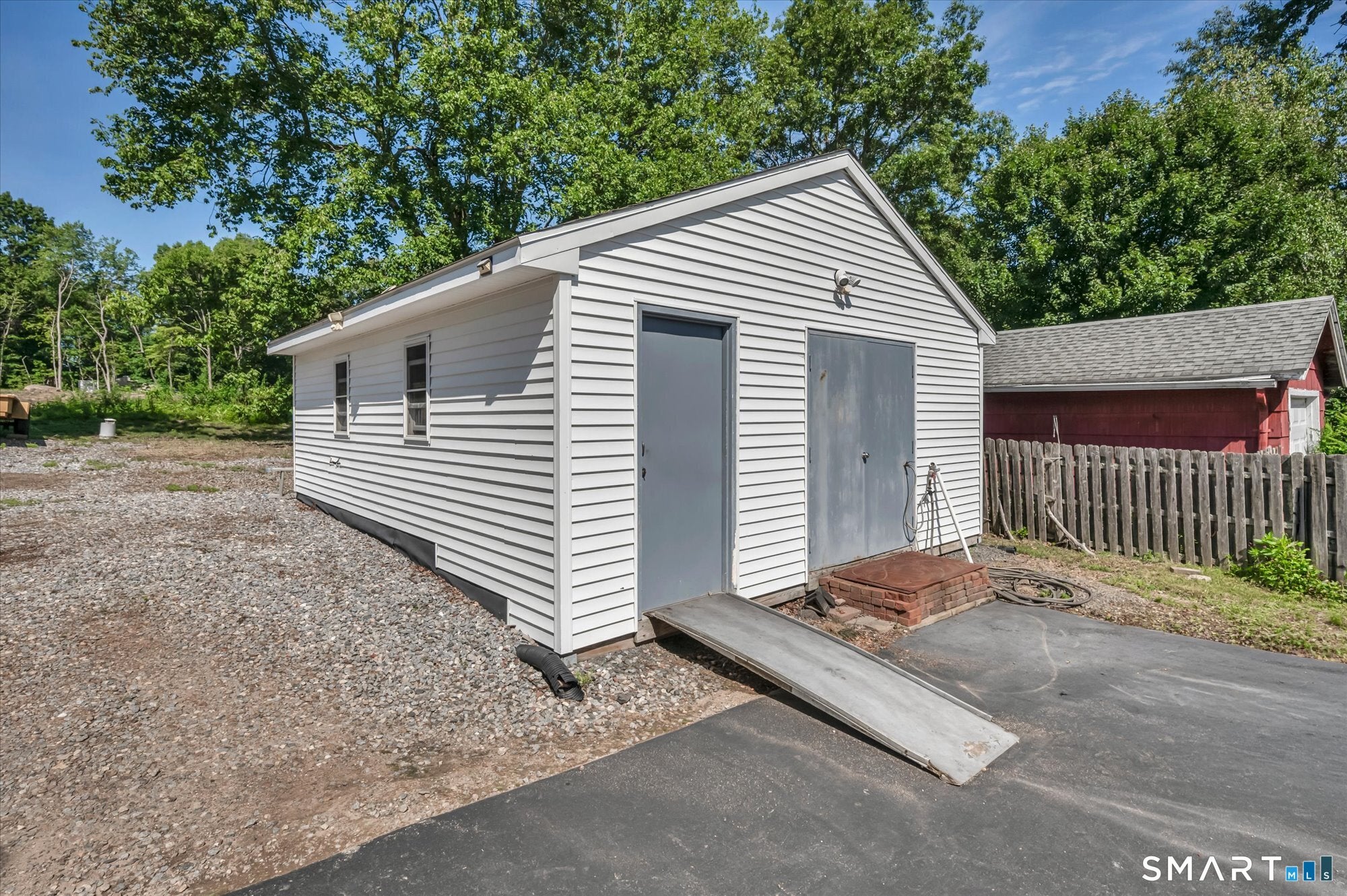 42 Lakeview Drive