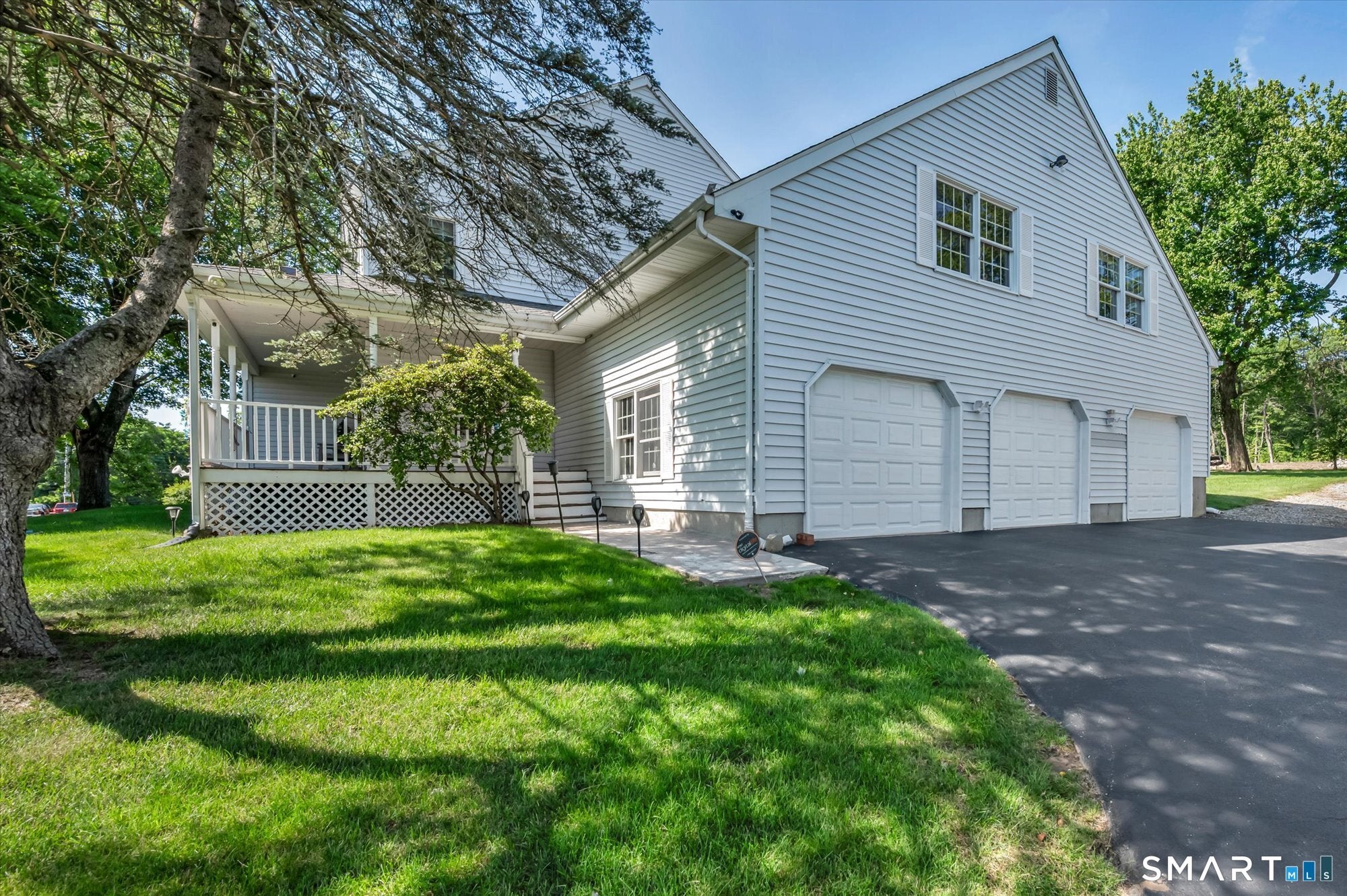 42 Lakeview Drive